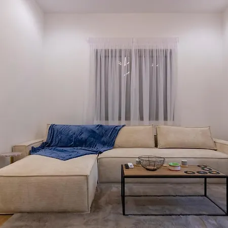 Timeless 1 Bedroom Luxury At Panathenaic Stadium